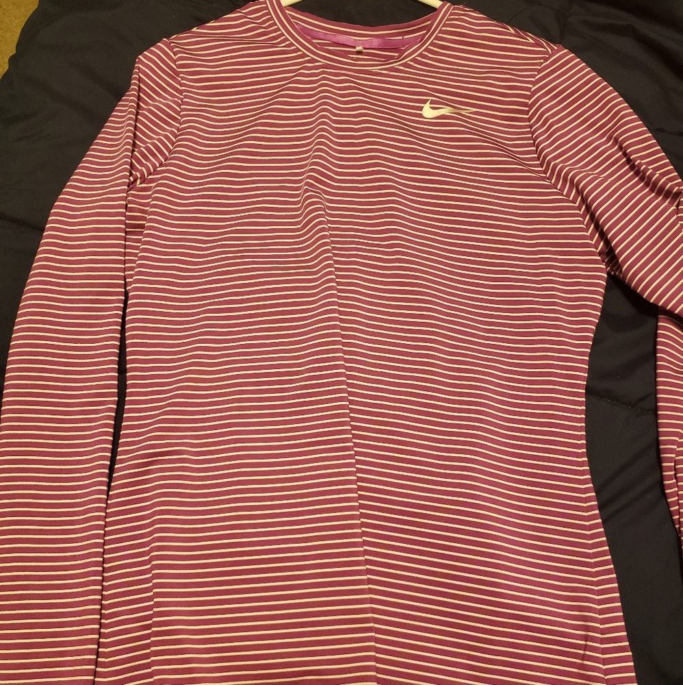 Nike women's golf shirt